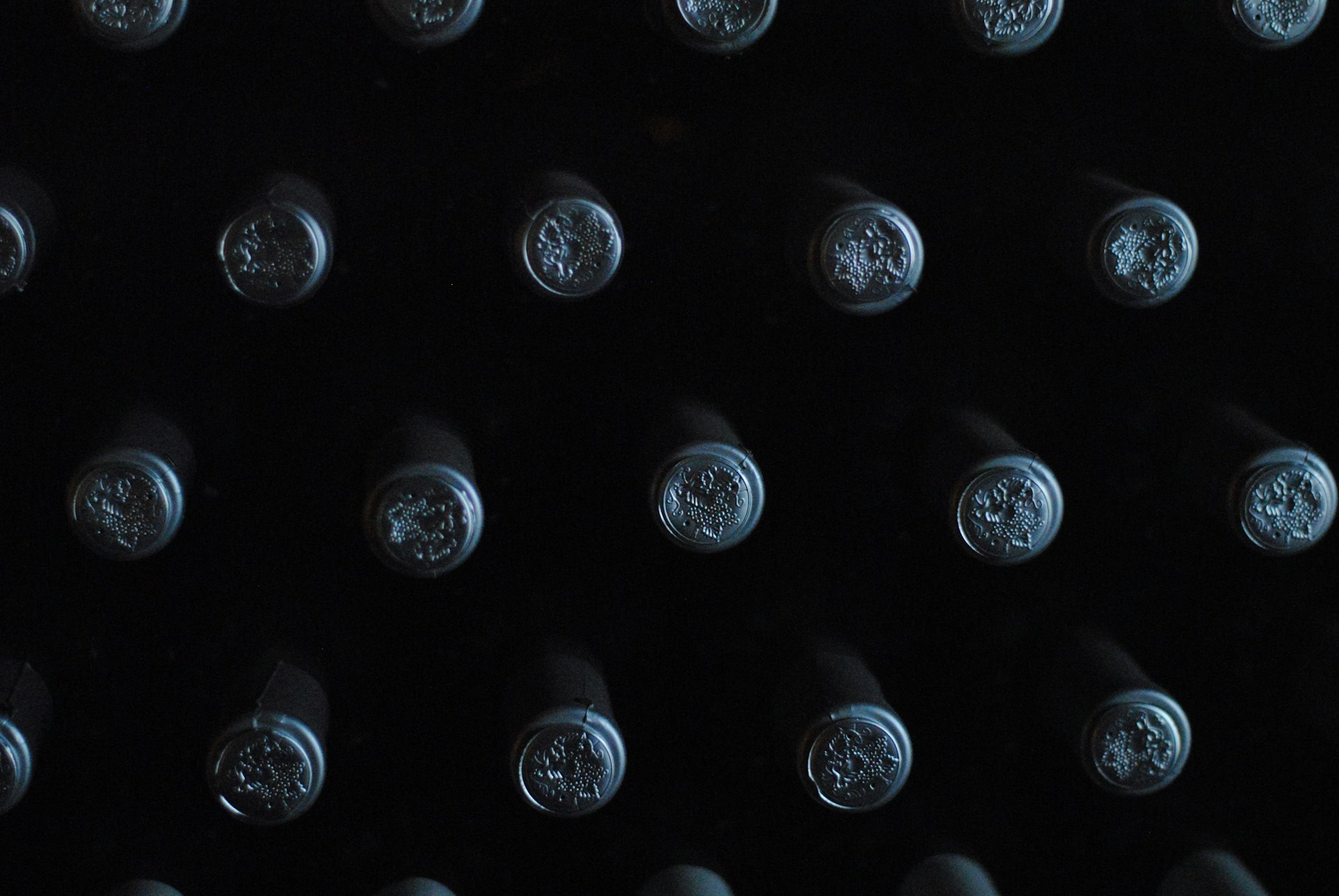 What is a wine e-label?